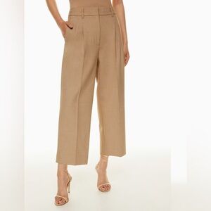 Aritzia The Effortless Pant Cropped Size 6
